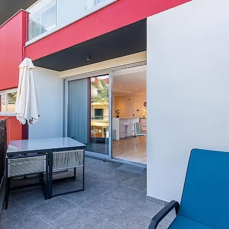 Luxury And Modern In Center Porto Moniz