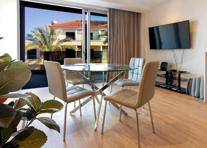 The Jolie - Lava Pools * Porto Moniz