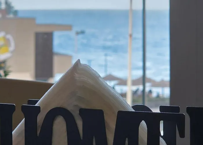 The Jolie - Lava Pools *