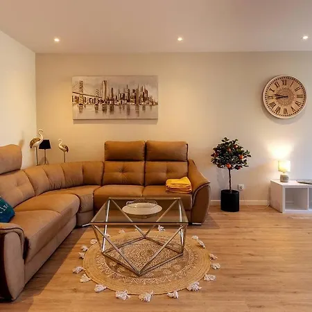 Luxury And Modern In Center *